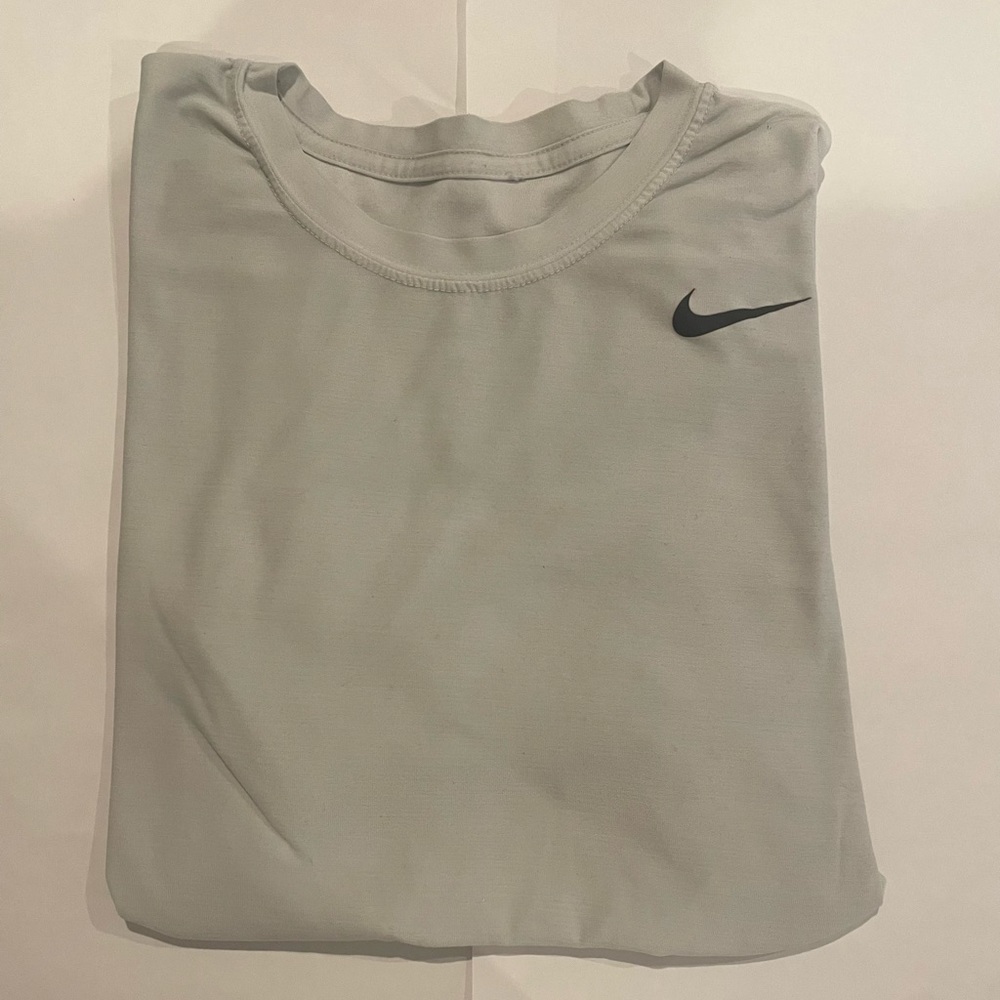 Nike dry fit shirt